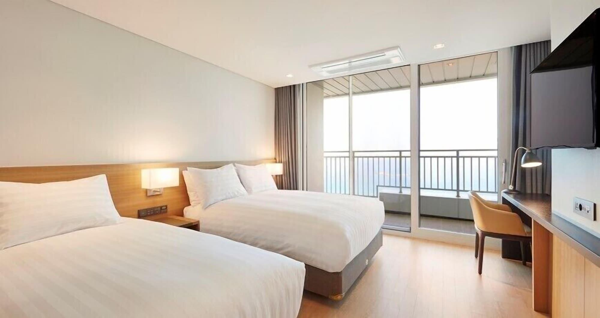 Skybay Gyeongpo 5*