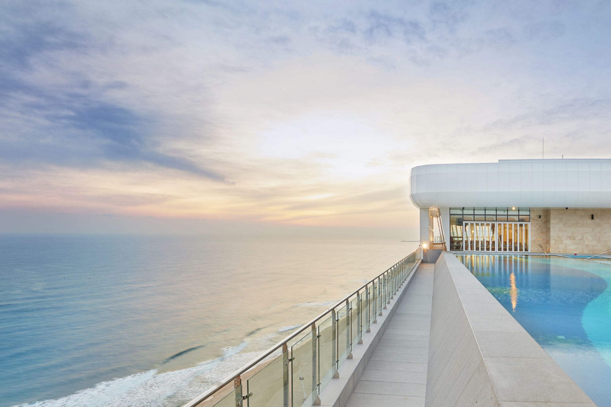 Skybay Gyeongpo Hotel 5*